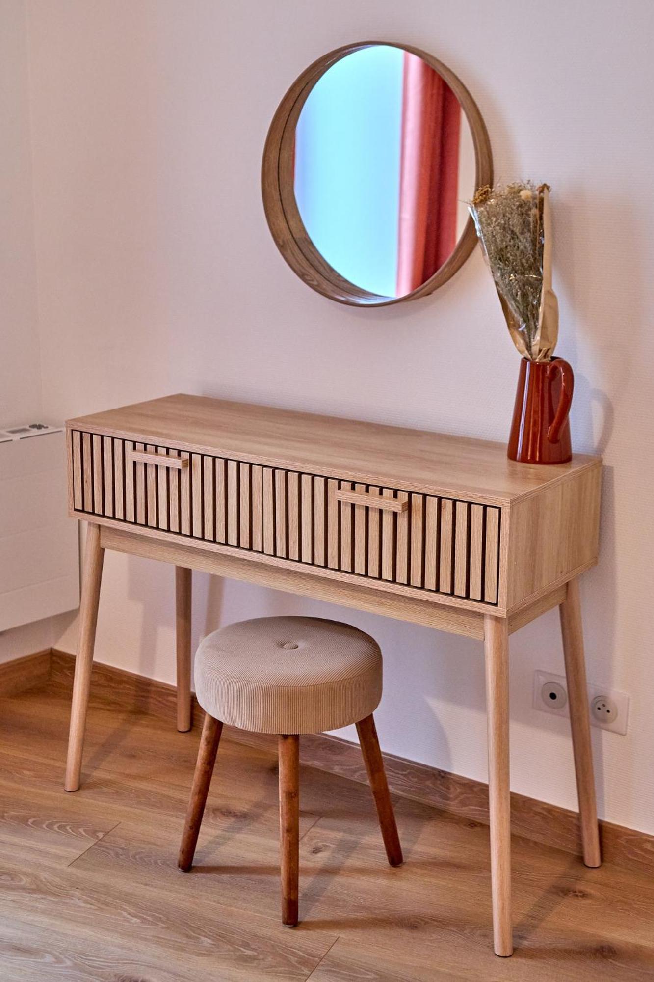 Le Oliva Chez Les M By Primo Conciergerie Apartment Невер Екстериор снимка